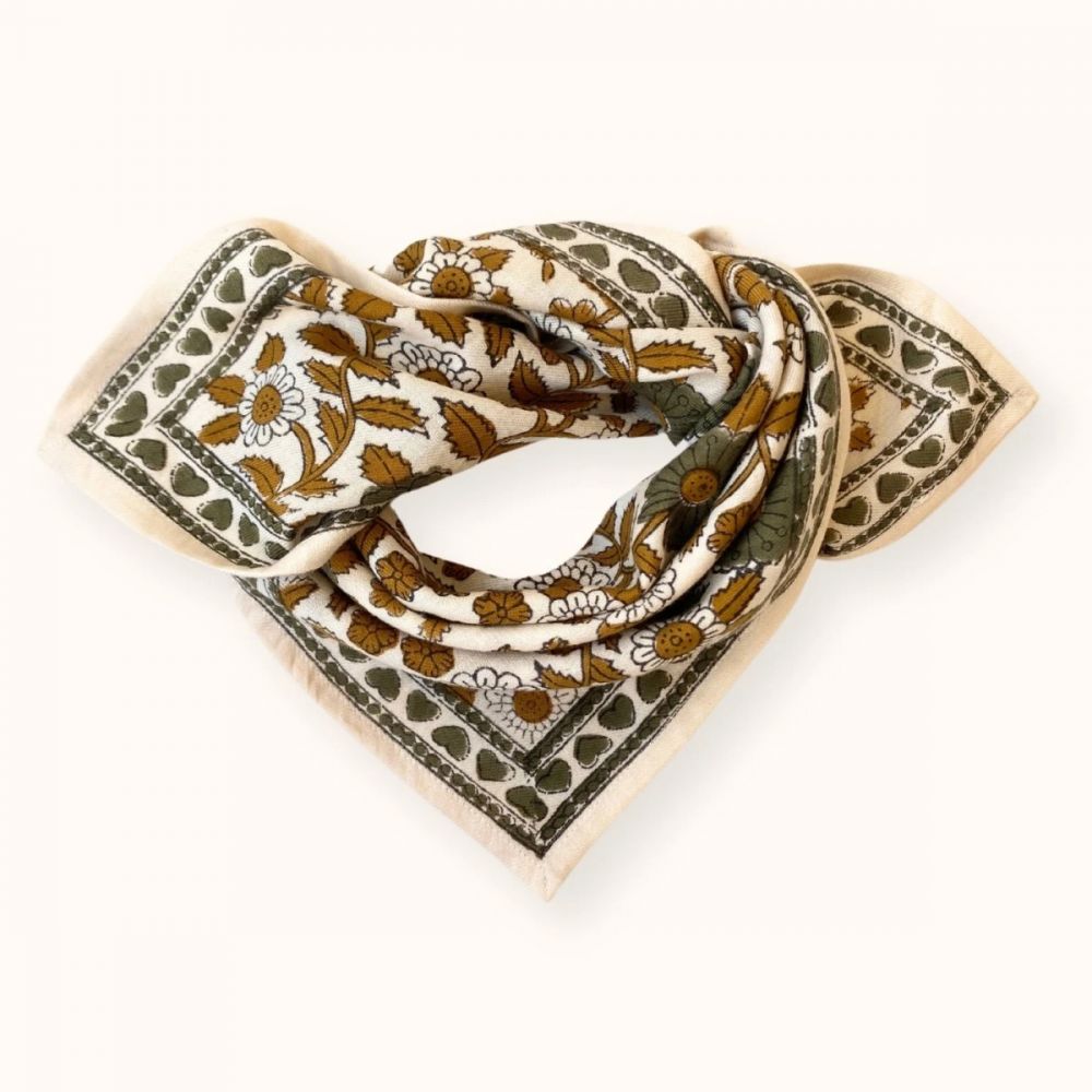 Small Foulard Manika Coeur - Macadamia